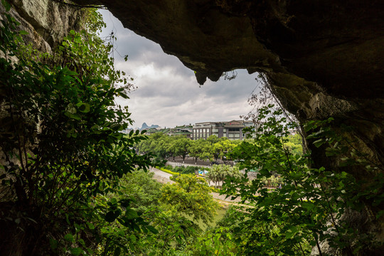 象鼻山