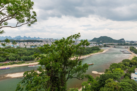 象鼻山