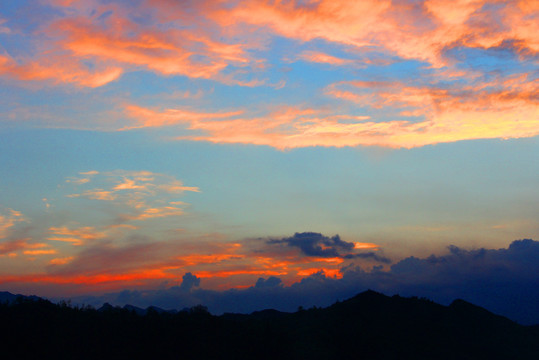 芦芽山夕阳