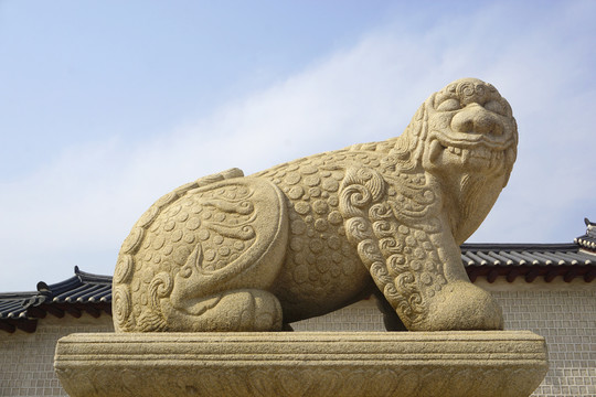 韩国景福宫光化门的石雕獬豸