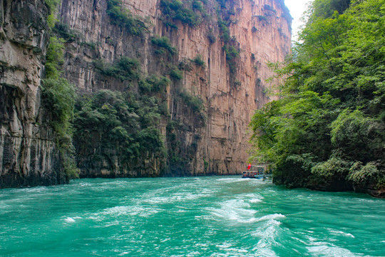 八泉峡山涧