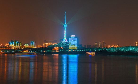 龟山电视塔夜景