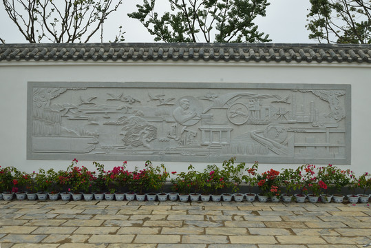曹禺纪念馆雕塑