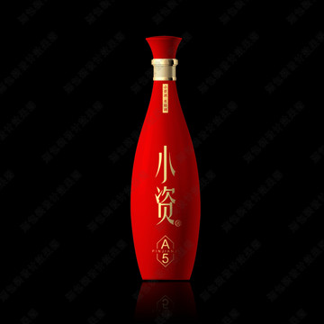 紅色酒瓶設(shè)計(jì)