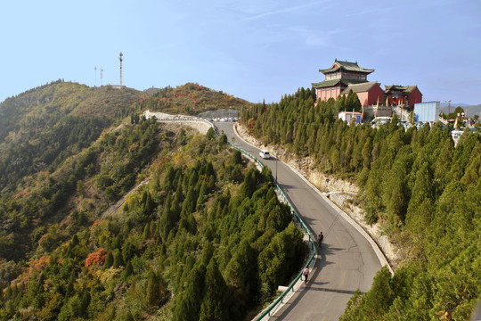 太行山柏尖山风景