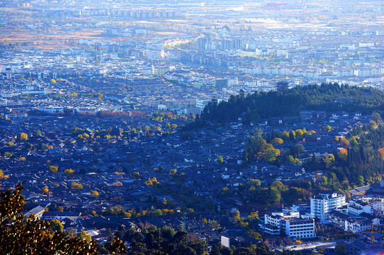 象山俯瞰丽江古城