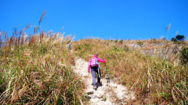 女登山者