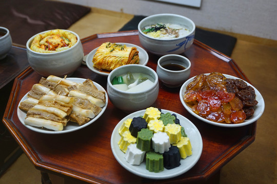 韩国传统春节料理