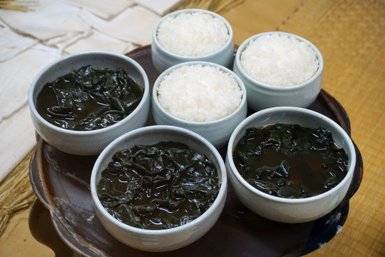 韩国孕妇传统的三神餐