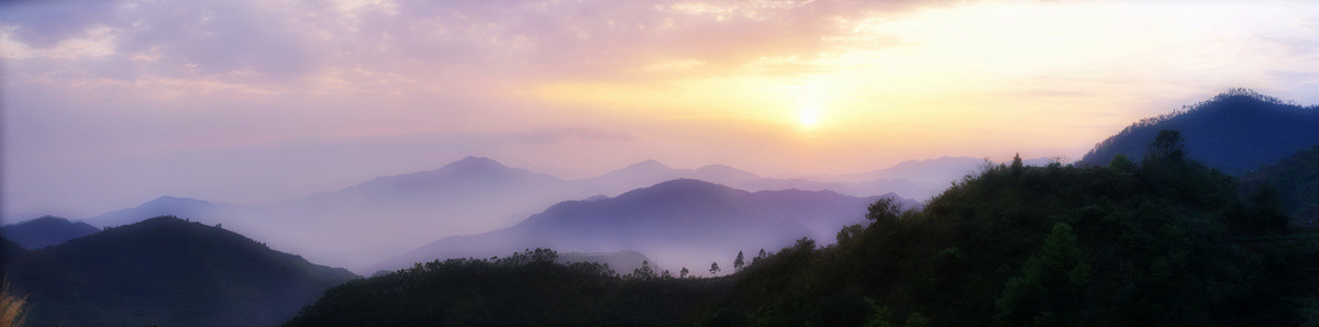 水墨群山