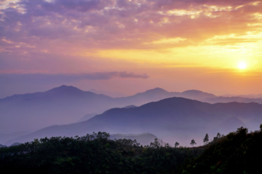 水墨远山