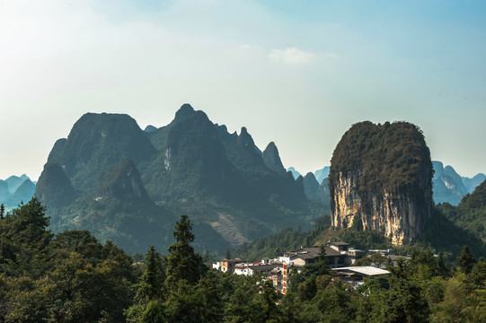 桂林相公山风景画