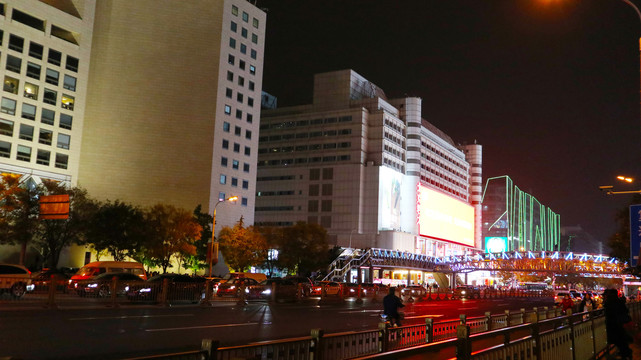 北京西单商业街夜景