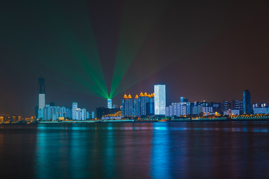 湖北武汉两江四岸灯光秀夜景风光