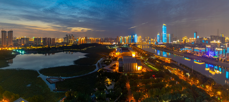 湖北武汉两江四岸灯光秀夜景风光