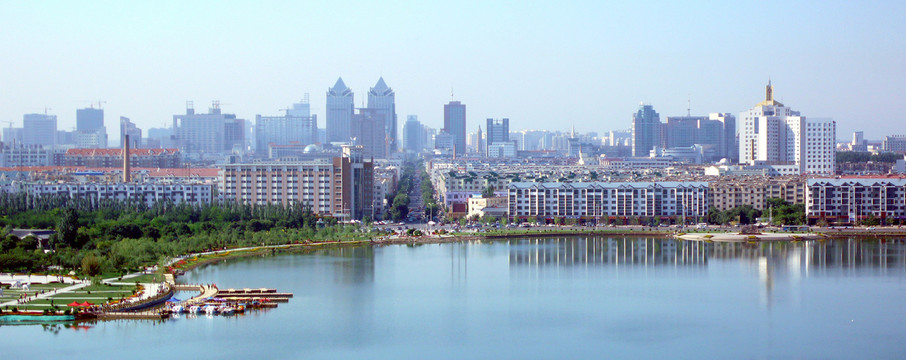 航拍宁夏银川市兴庆区湖景建筑