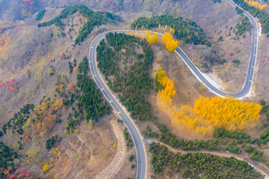 航拍济南七星台盘山公路