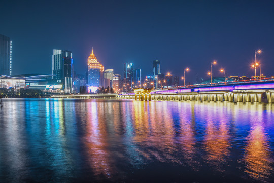 浑河夜景