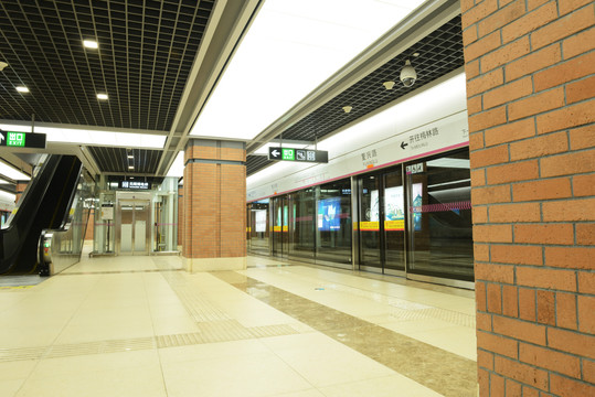 天津地铁复兴路站