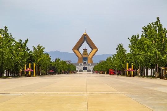 扶风法门文化景区合十舍利塔