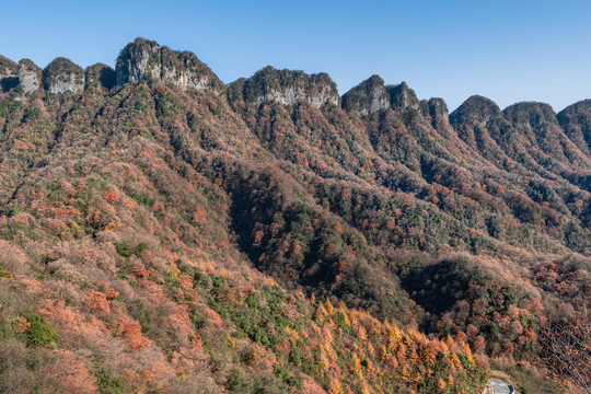 贾郭山峰从