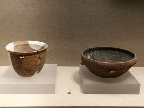 新石器时期陶钵