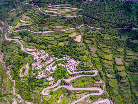 航拍陇南宕昌山区风光