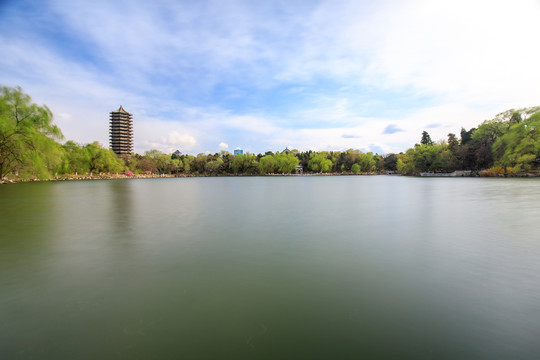 北大未名湖博雅塔慈济寺山门石舫