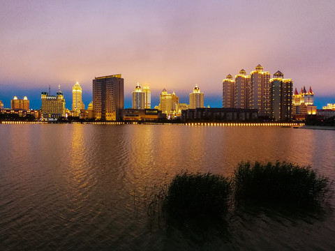 满洲里北湖夜景