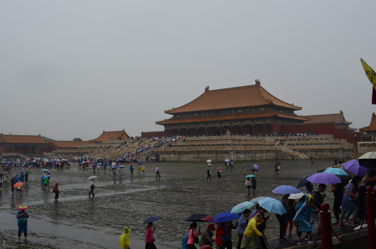 雨中游故宫