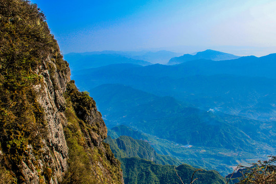 峨眉山