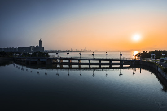 深圳湾日出