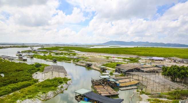 红木山村