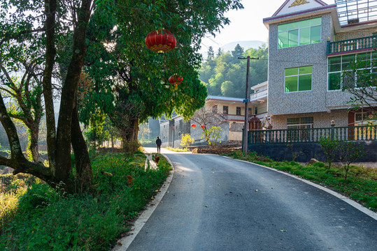 贺子珍故居公路