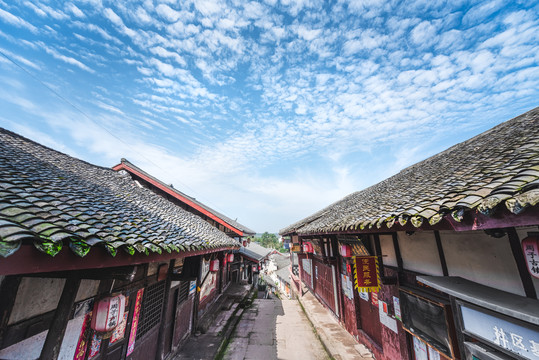 四川周子古镇传统民居建筑风光