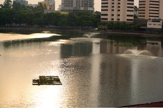 越南河内讲武湖喷泉