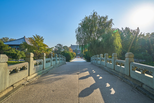 北京大学石桥
