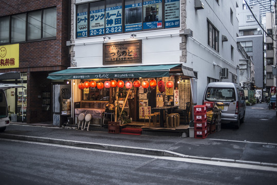 居酒屋与街道