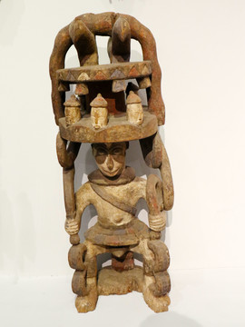 人物木雕雕像顶饰