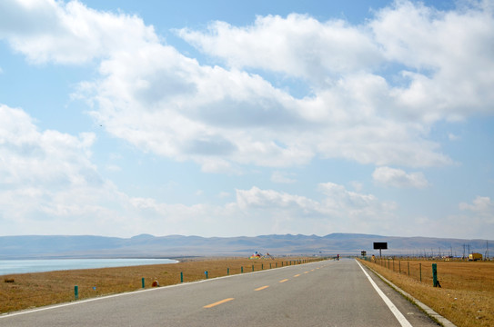 环青海湖公路