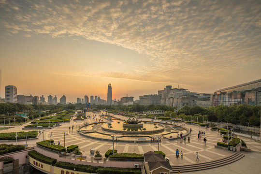 济南泉城广场夕阳美景