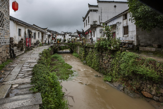 査济天申桥