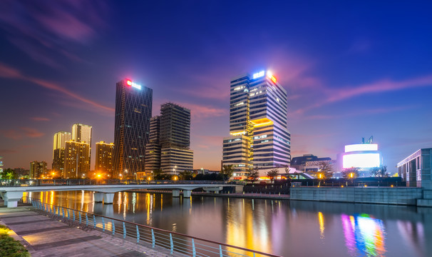 宁波东部新城夜景