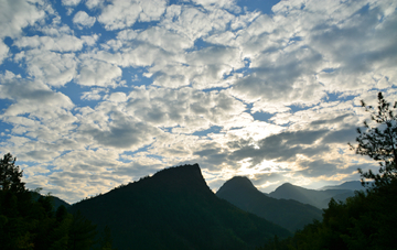 大山暮色风景