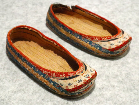 古代编织鞋