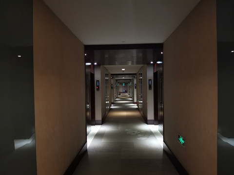 宾馆客房走廊
