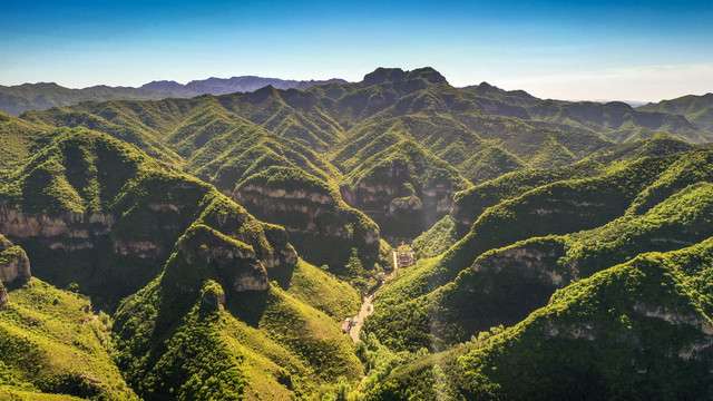 山西盂县藏山