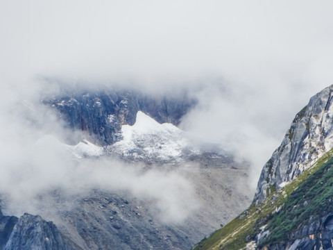 云霧山谷