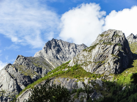 群山
