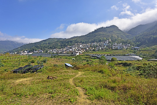 屏边县苗族村寨